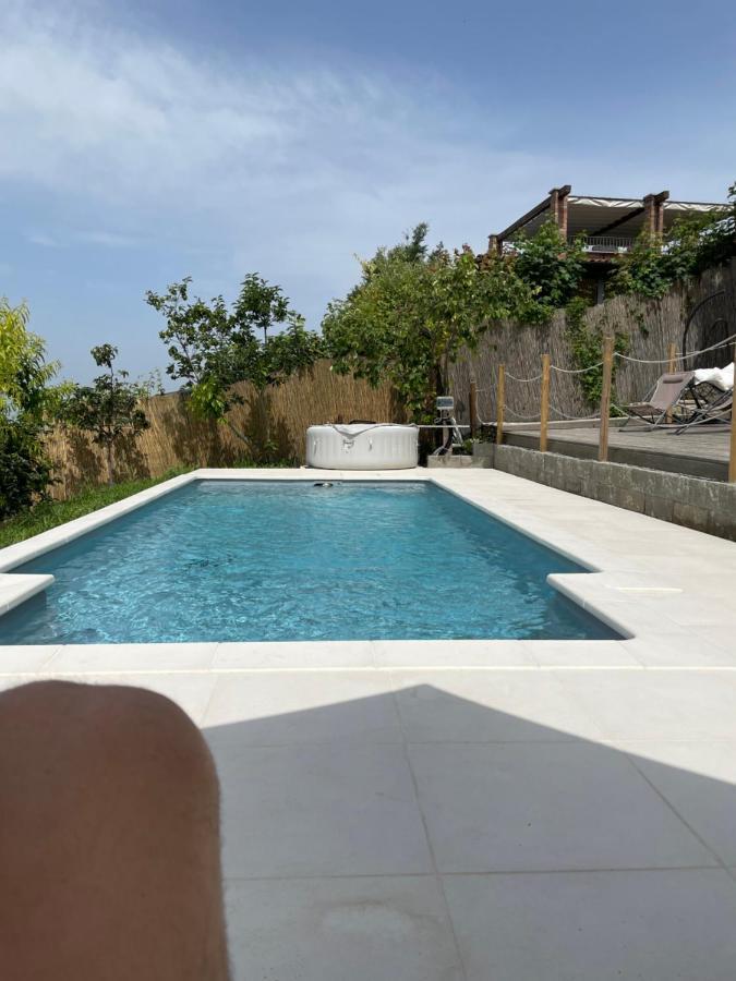 Agriturismo La Ca Veja Monforte dʼAlba Kültér fotó