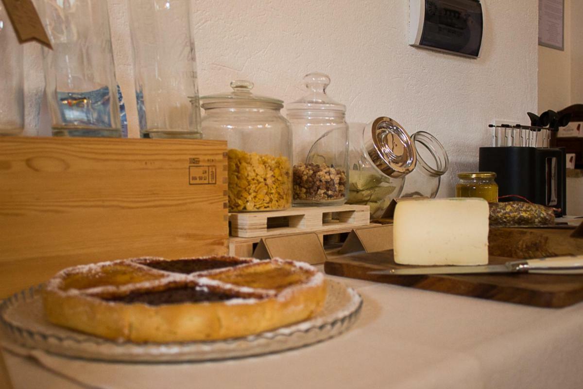 Agriturismo La Ca Veja Monforte dʼAlba Kültér fotó