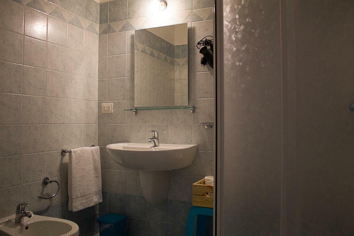 Agriturismo La Ca Veja Monforte dʼAlba Kültér fotó