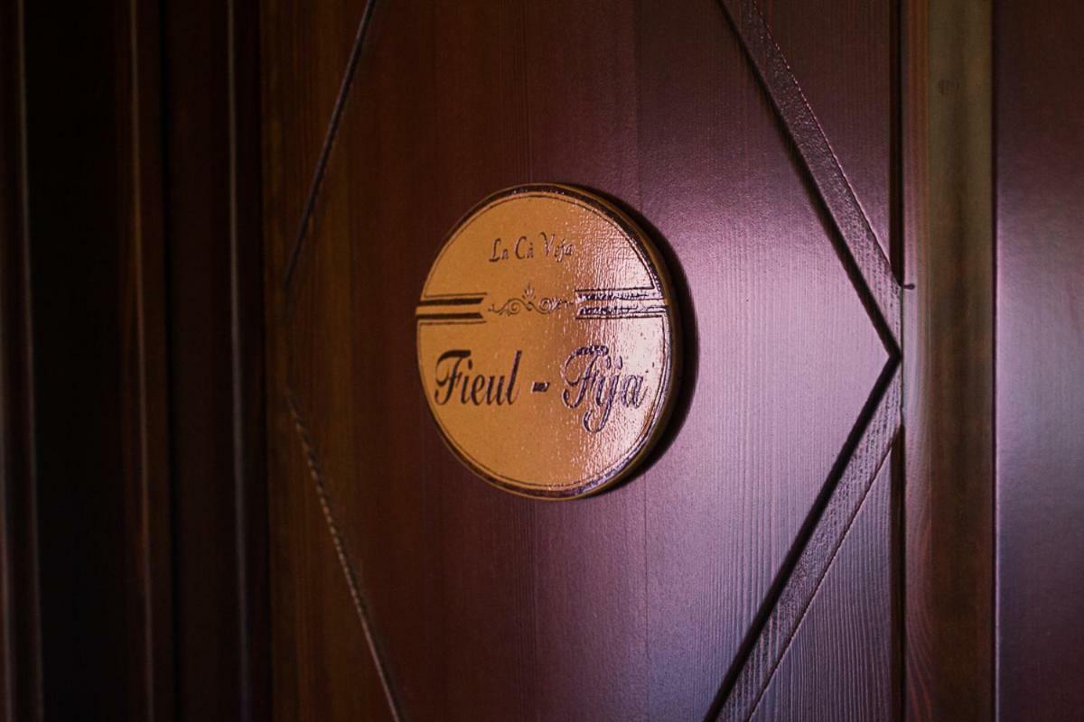 Agriturismo La Ca Veja Monforte dʼAlba Kültér fotó