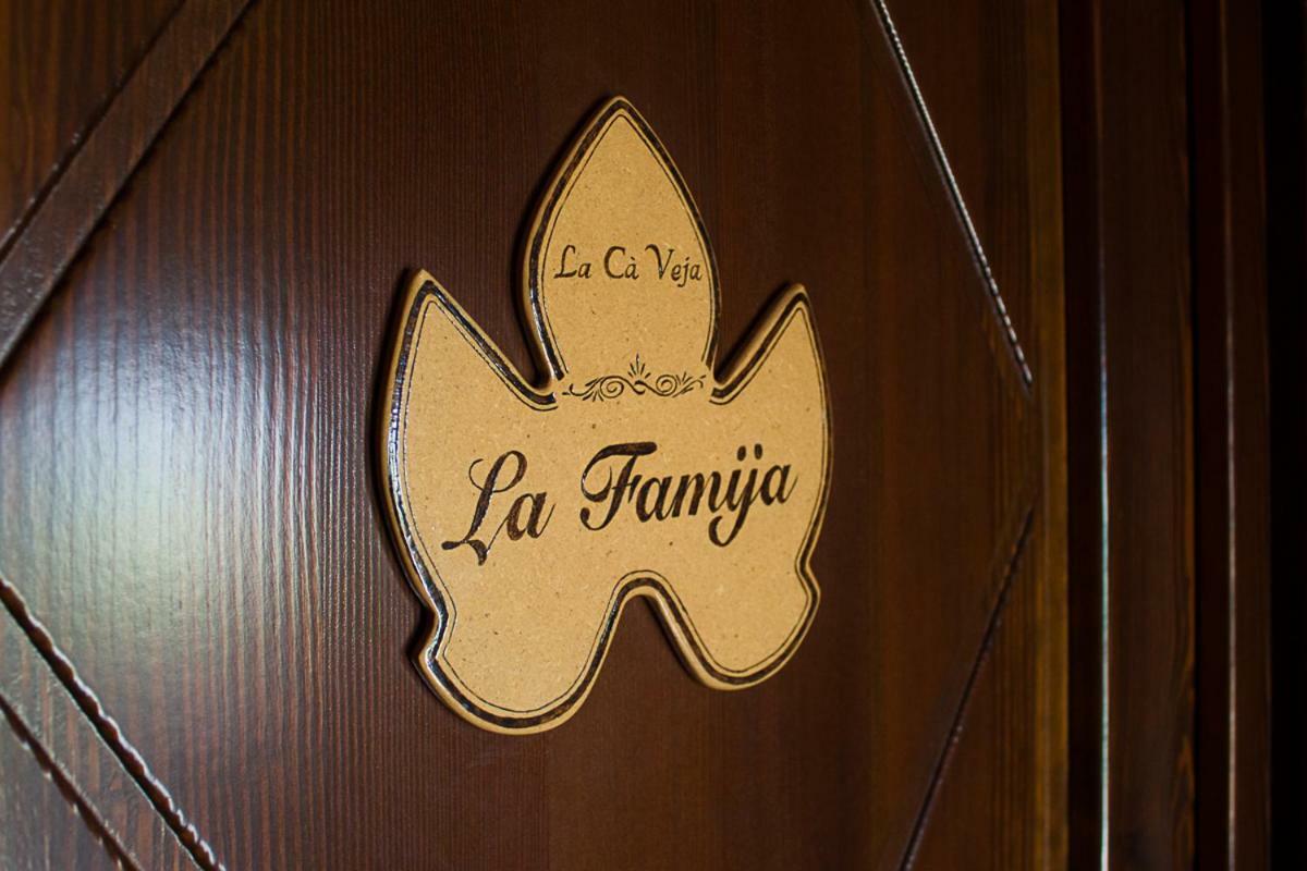 Agriturismo La Ca Veja Monforte dʼAlba Kültér fotó
